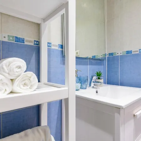 Apartment Vistamar Iii - Primera Linea By Interhome